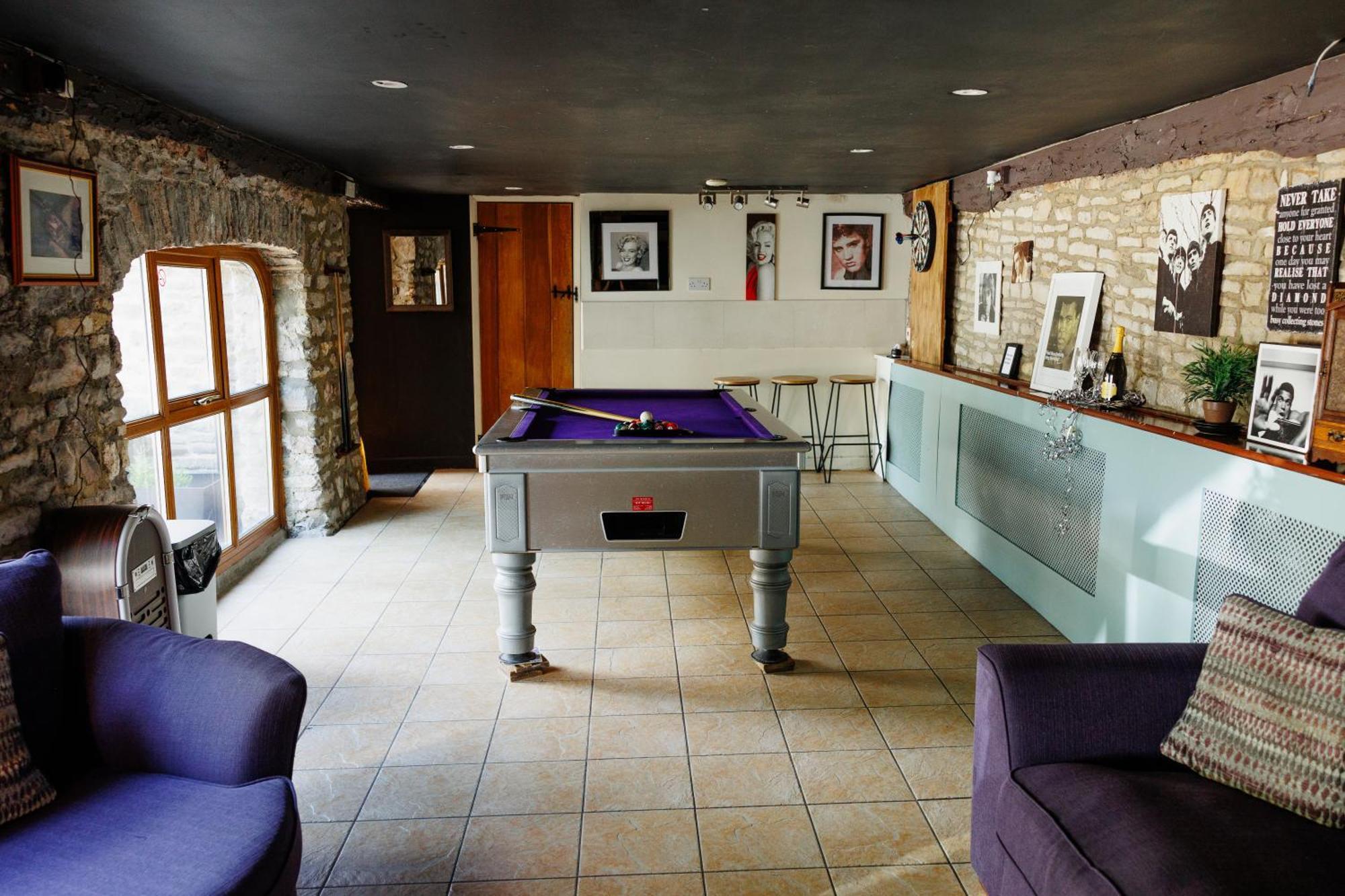 Holiday home The West Barn Near Bath, Sleeps 24 And 2 Hot Tubs