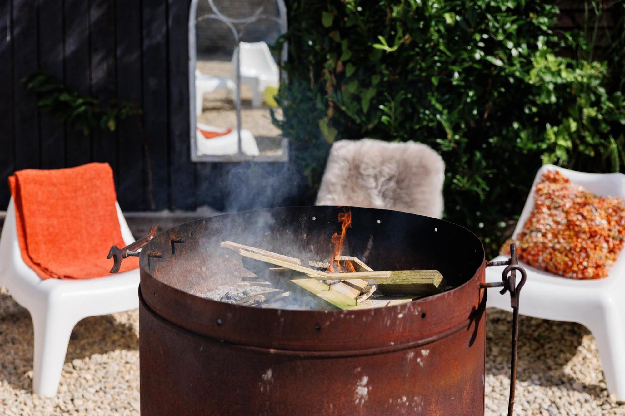 The West Barn Near Bath, Sleeps 24 And 2 Hot Tubs Holiday home Bristol