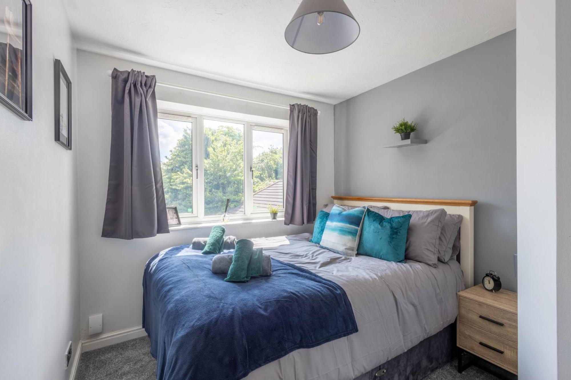 Stylish 3br House - Free Parking - Fast Wi-fi Holiday home Bristol