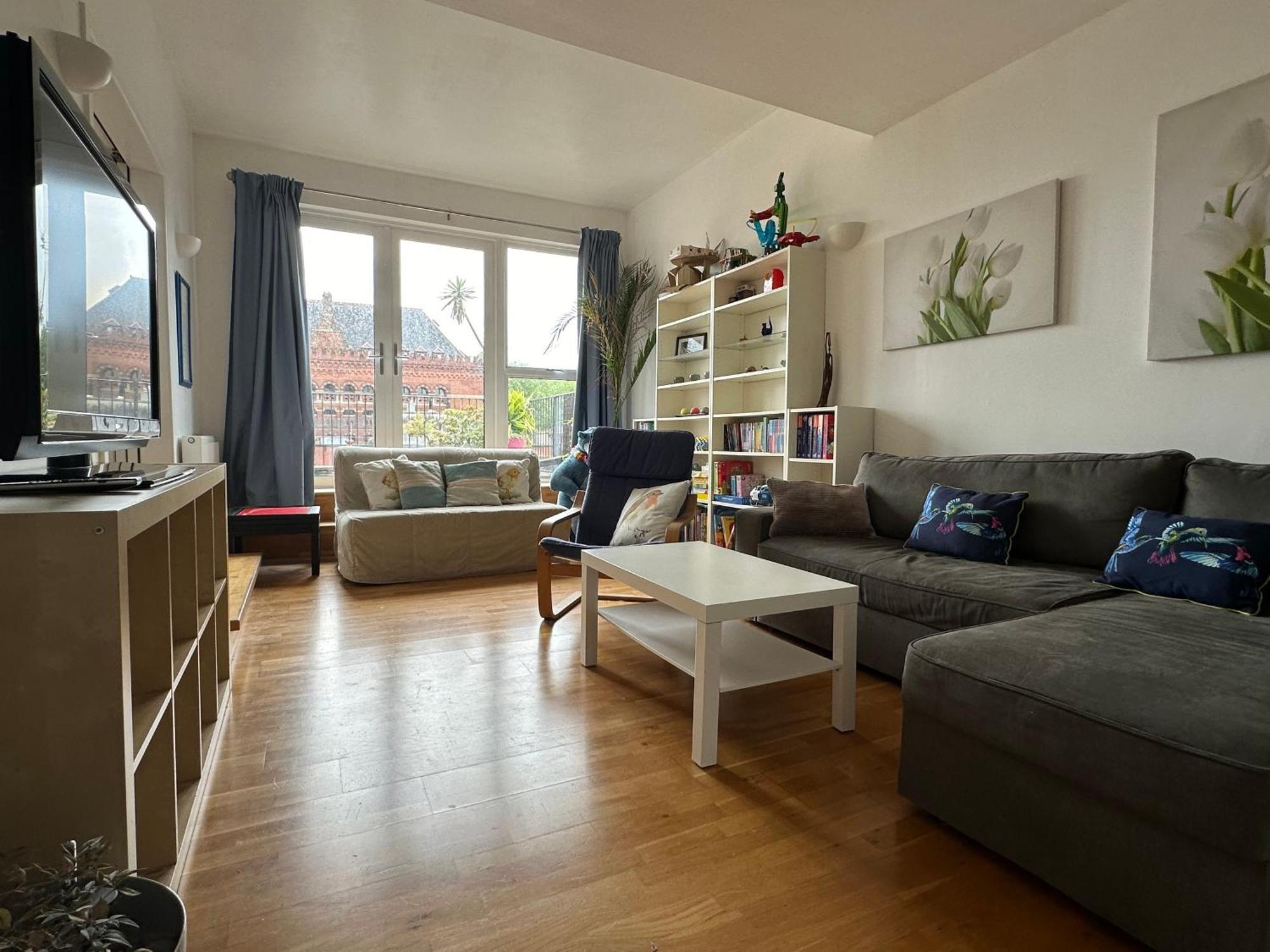Stunning City Centre 4 Bedroom Penthouse - 2 Car Parking Spaces Bristol