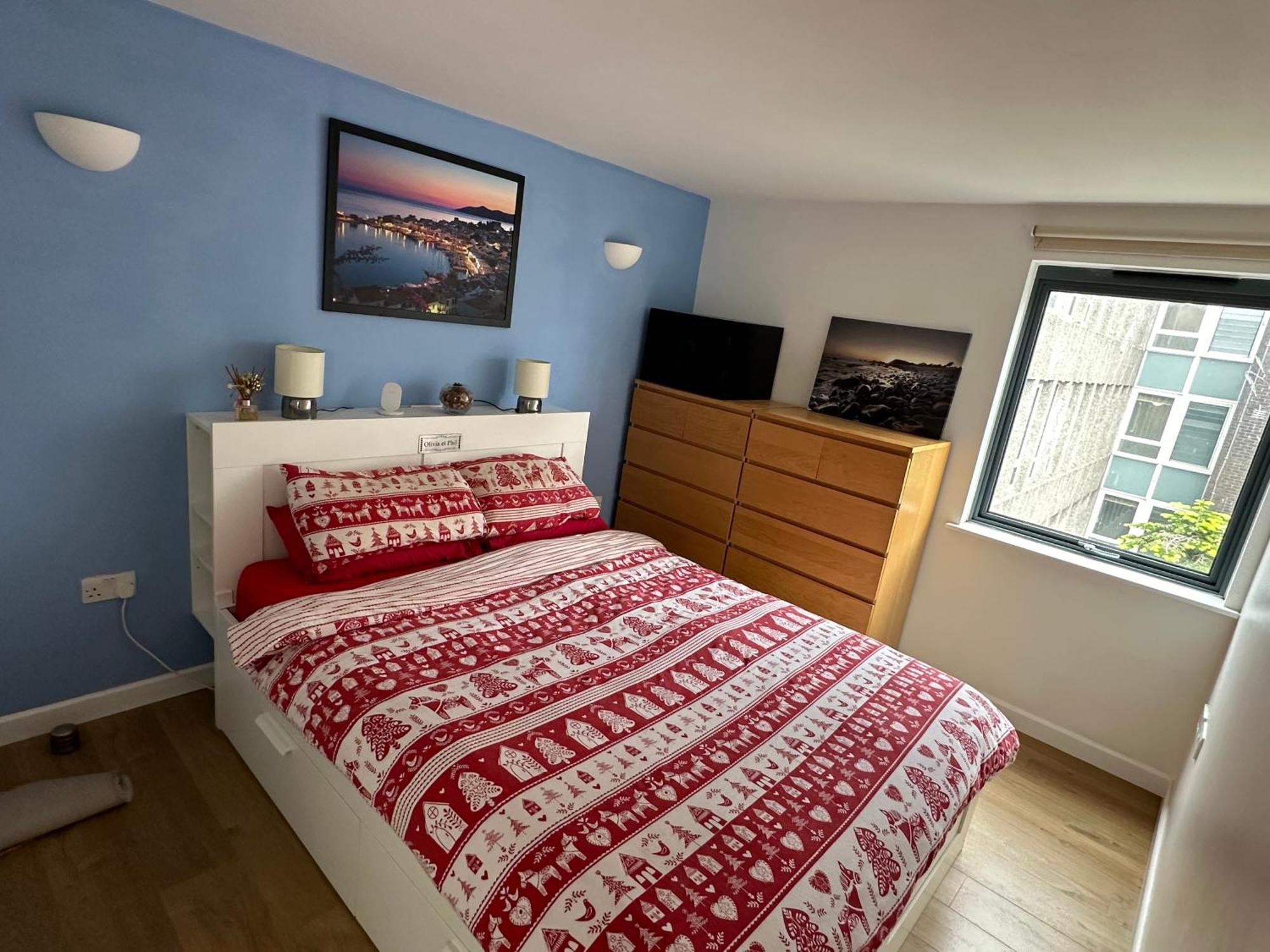 Apartment Stunning City Centre 4 Bedroom Penthouse - 2 Car Parking Spaces Bristol