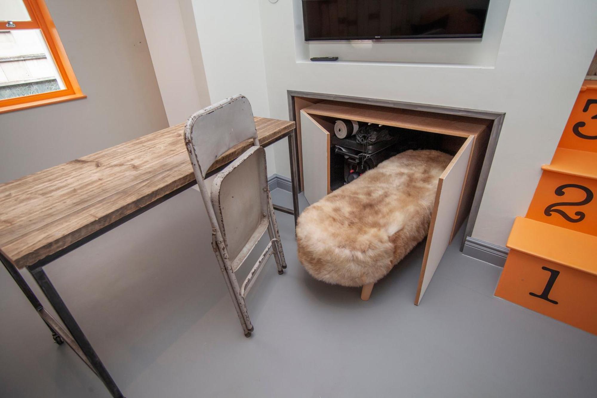 Higgihaus Aparthotel, Clare Street *
