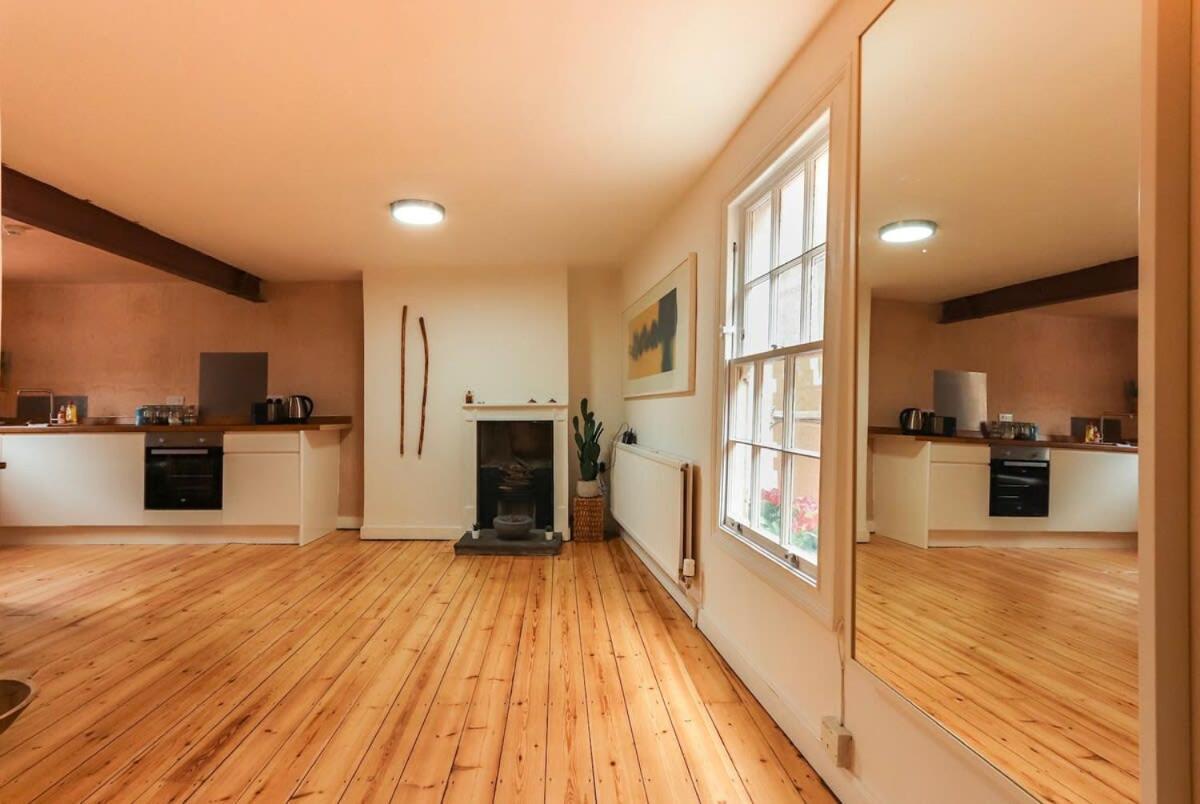 Christmas Steps Quirky 2 Bed - Hopewell Holiday home *