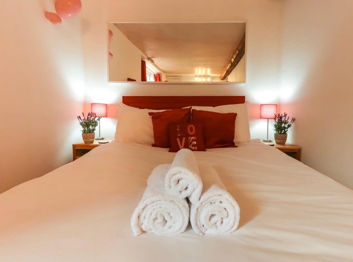 Christmas Steps Quirky 2 Bed - Hopewell * Bristol