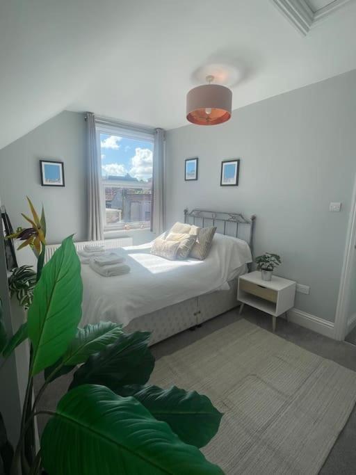 Holiday home Three Storey Clifton Town House *