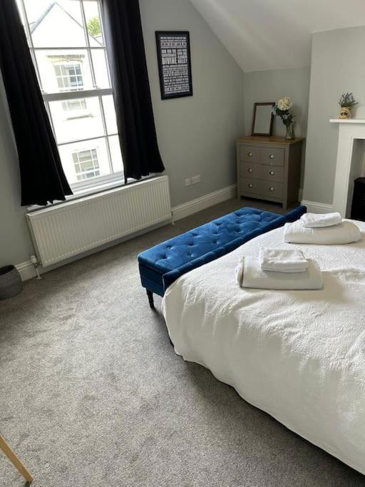 Three Storey Clifton Town House Holiday home *
