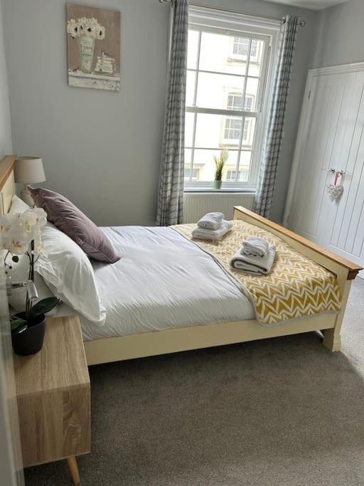 Holiday home Three Storey Clifton Town House *