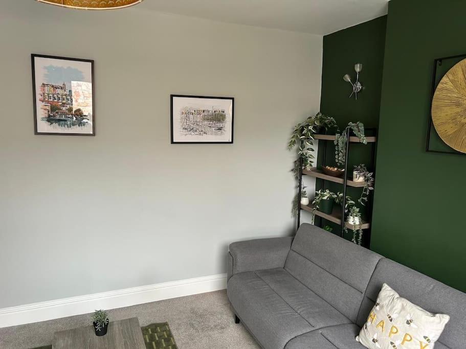 Three Storey Clifton Town House *