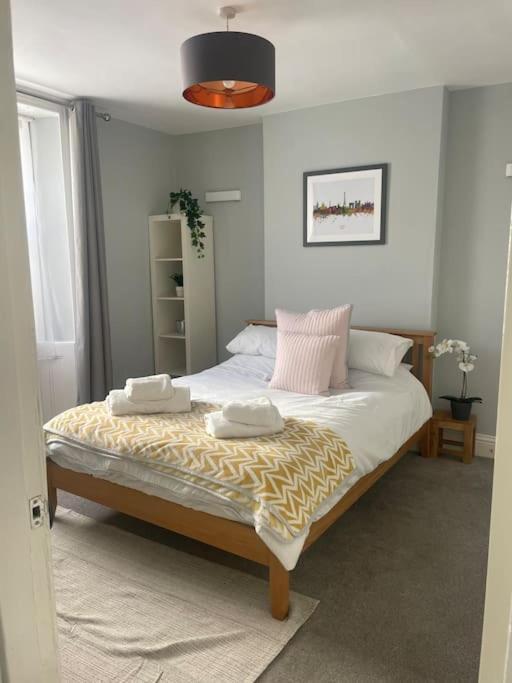 Holiday home Three Storey Clifton Town House