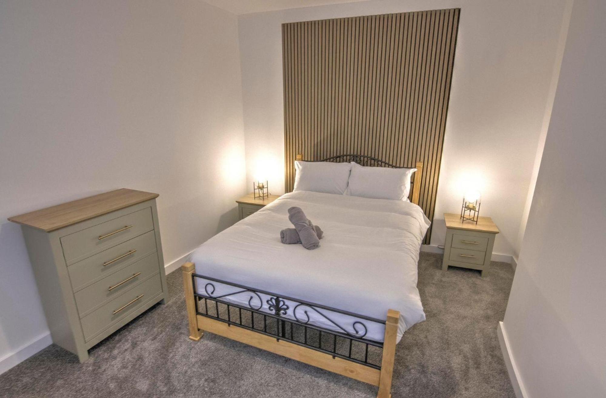Holiday home 2 Bed House Family Friendly With Garden *