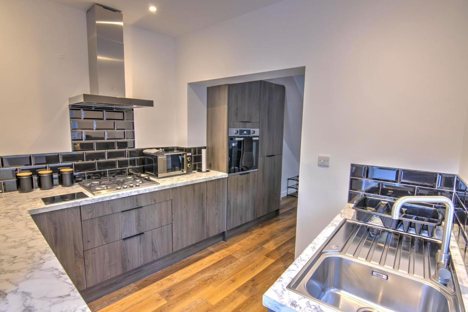 Holiday home 2 Bed House Family Friendly With Garden *