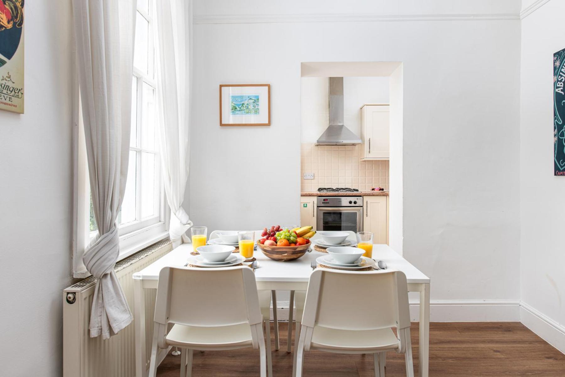 Flat-2bed-free Parking-by Fabaccommodation Apartment Bristol