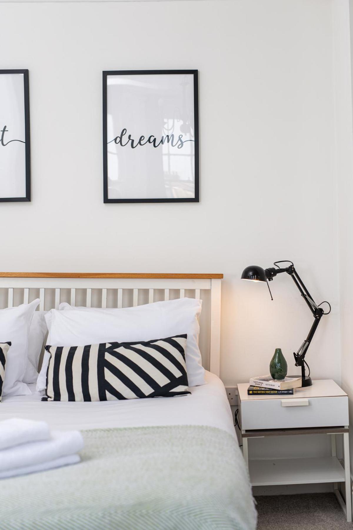 Flat-2bed-free Parking-by Fabaccommodation Bristol