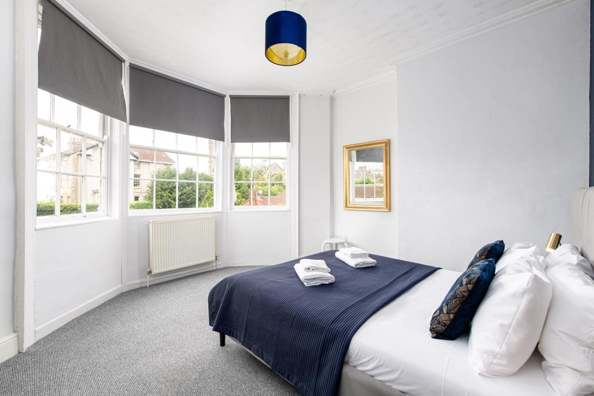 Flat-2bed-free Parking-by Fabaccommodation Apartment