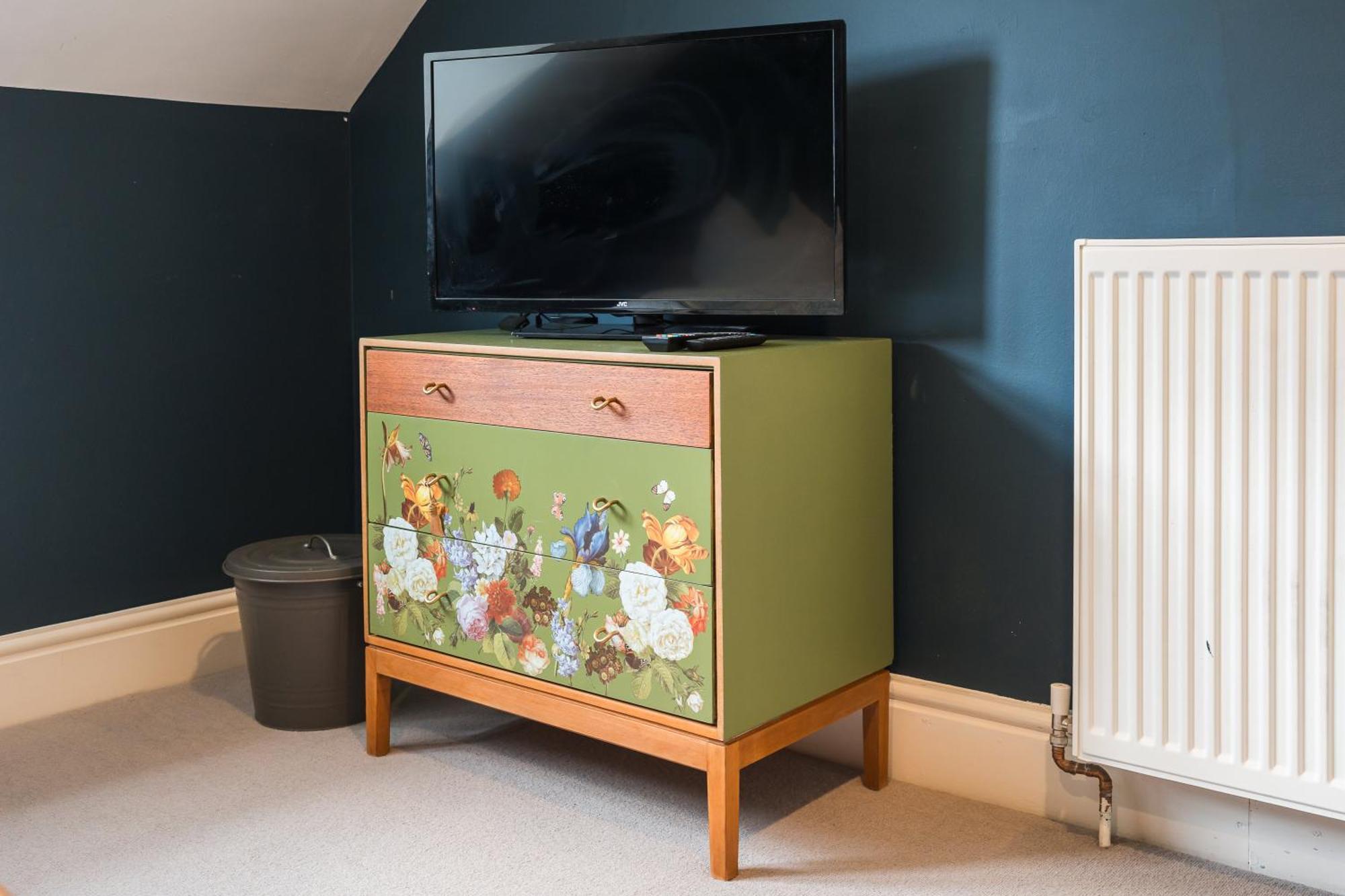 Villa Luxurious Victorian In Charming Cotham *