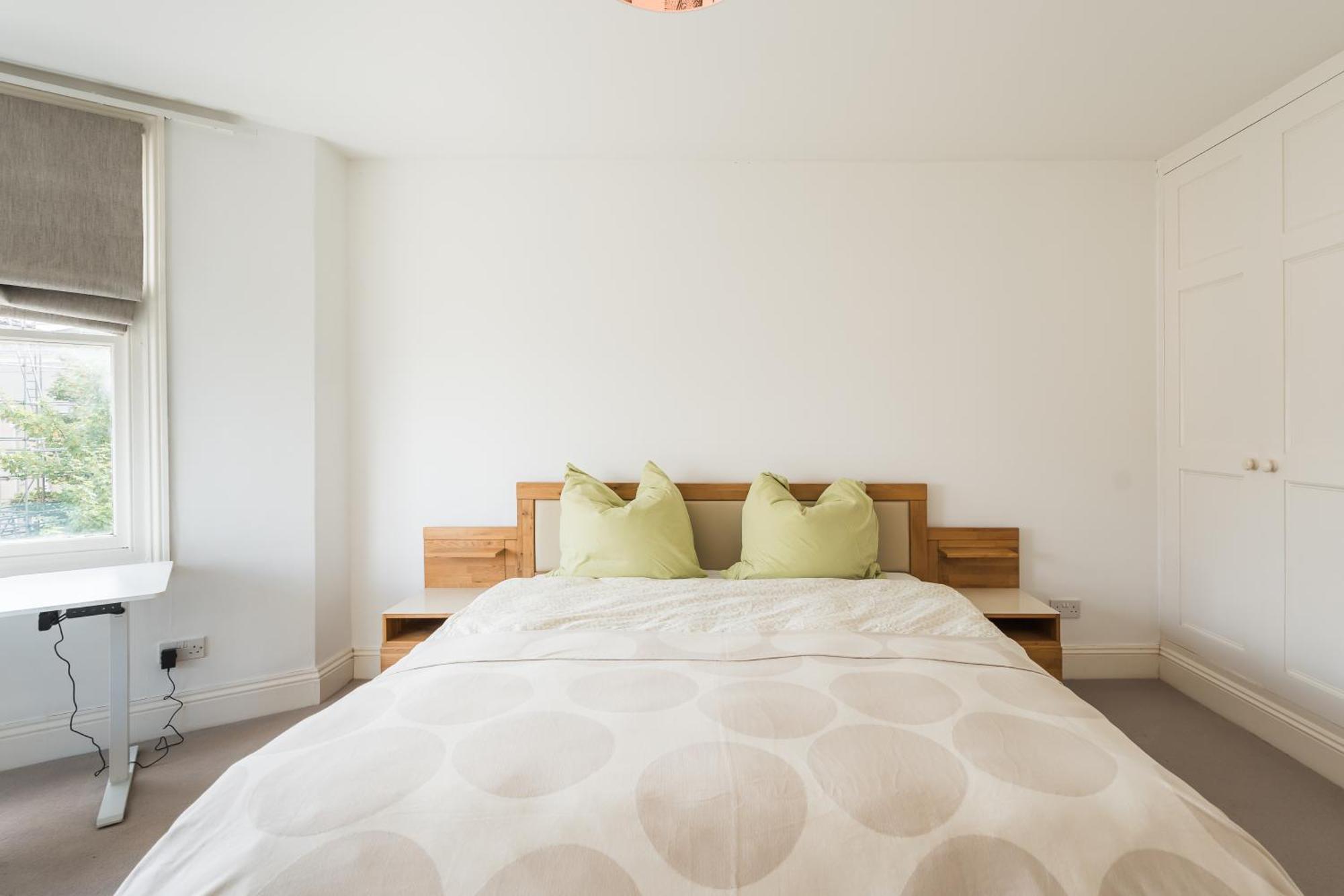 Villa Luxurious Victorian In Charming Cotham