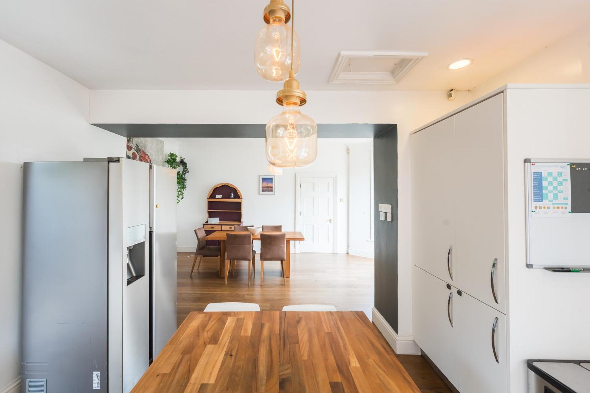Luxurious Victorian In Charming Cotham Villa *