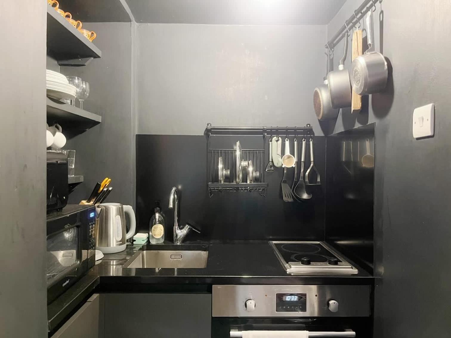 Apartment One Bedroom Basement Flat In Canynge Square Bristol