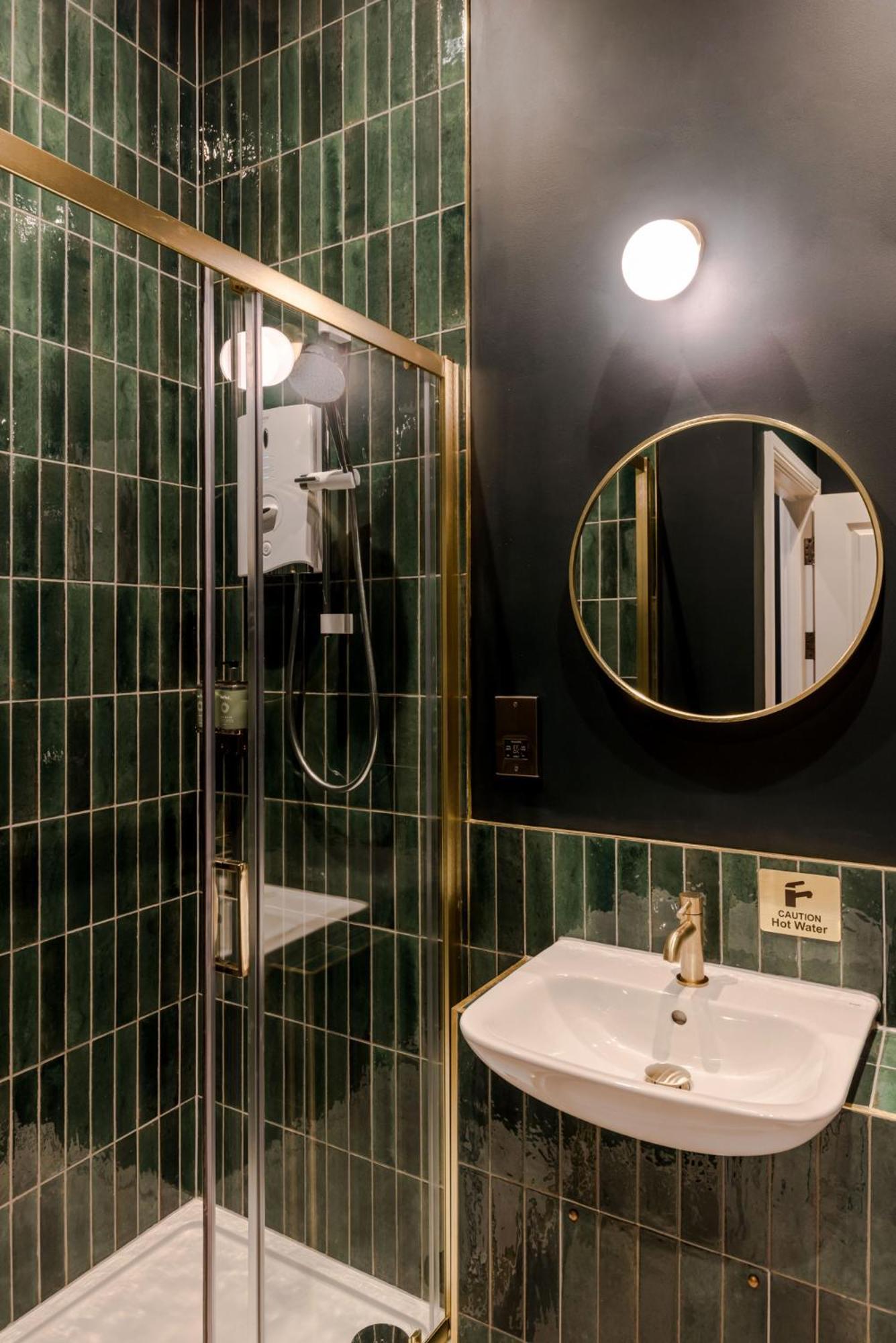 Tyndall's Park - Your Apartment