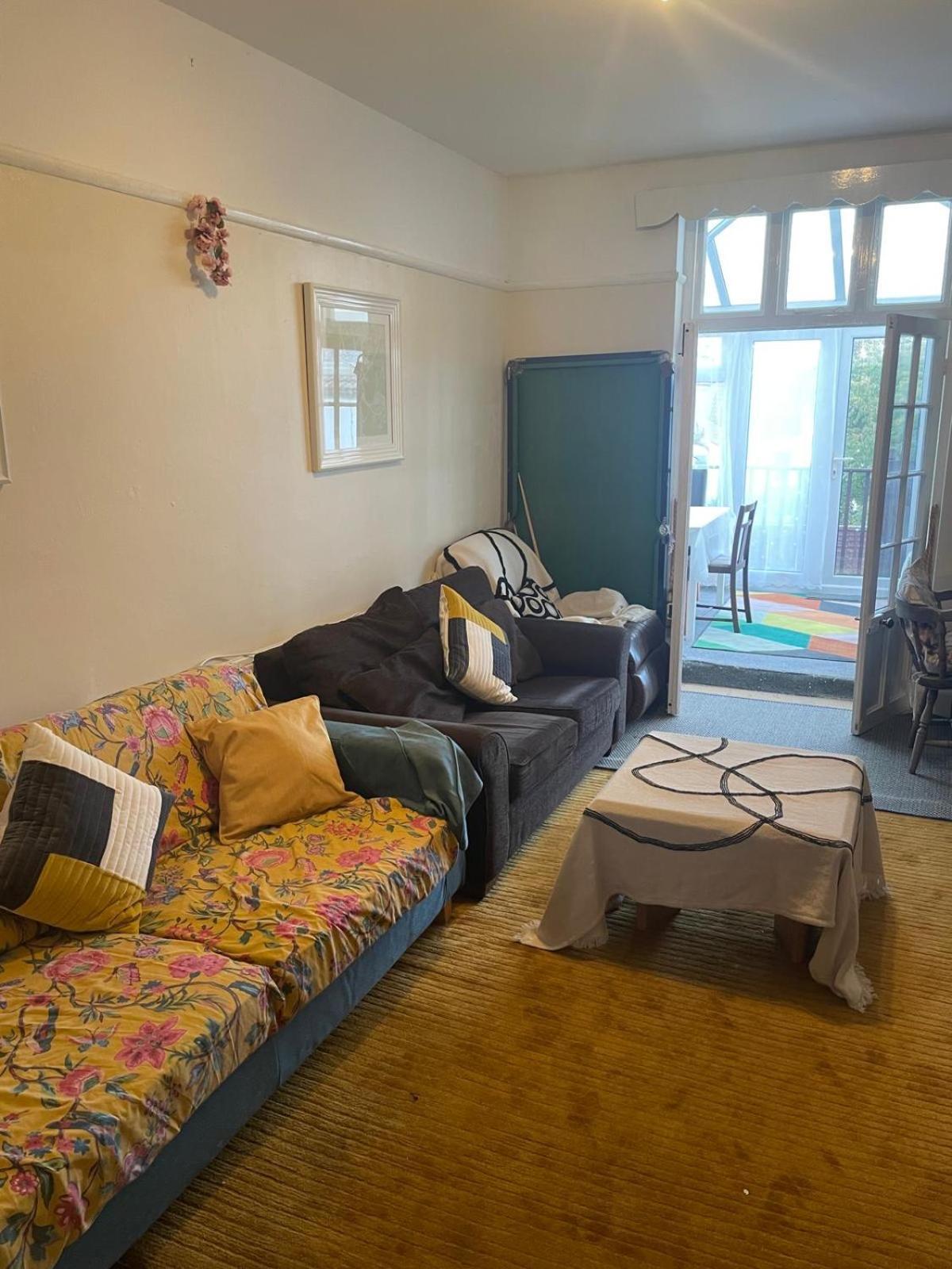 Bluebell House Apartment *