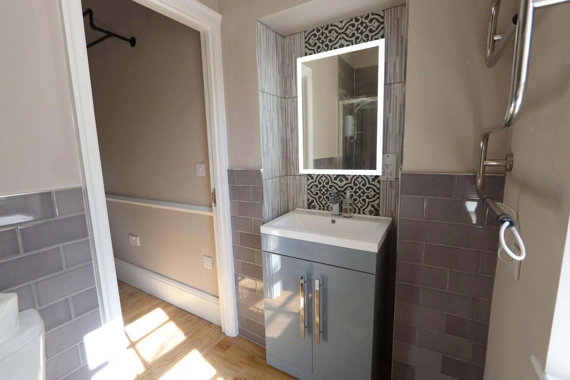 The Willow 9 * Bristol