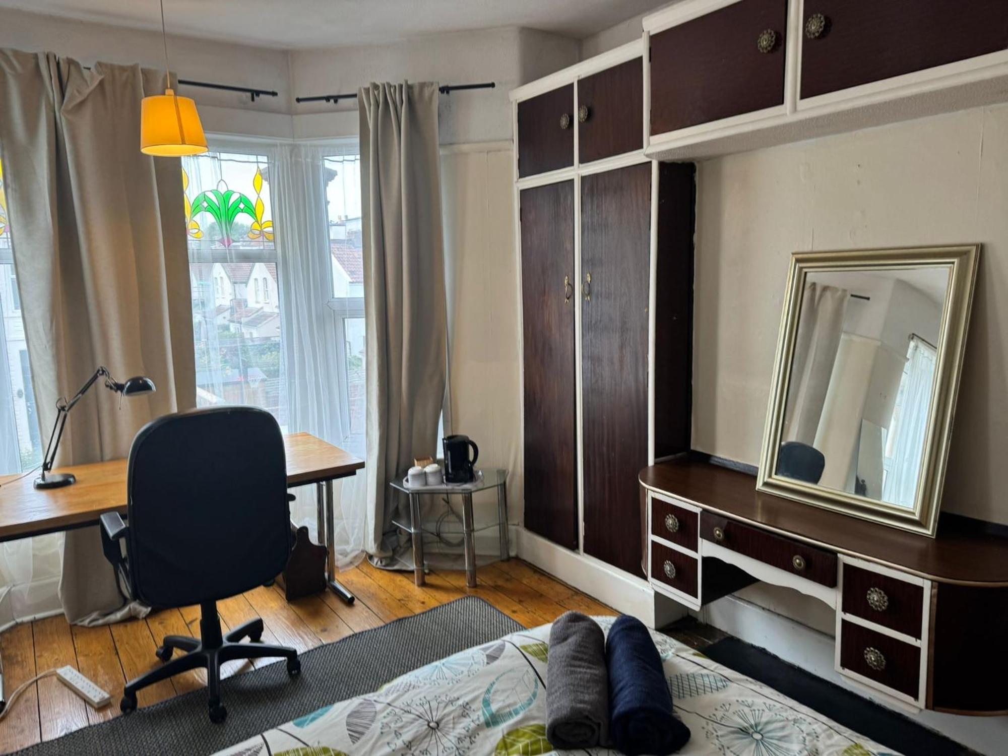 Bluebell House Apartment *