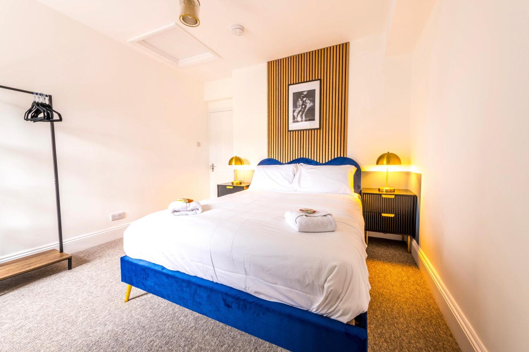 Unique Skyfall With Free Parking For Families & Business By Prescott Apartments *