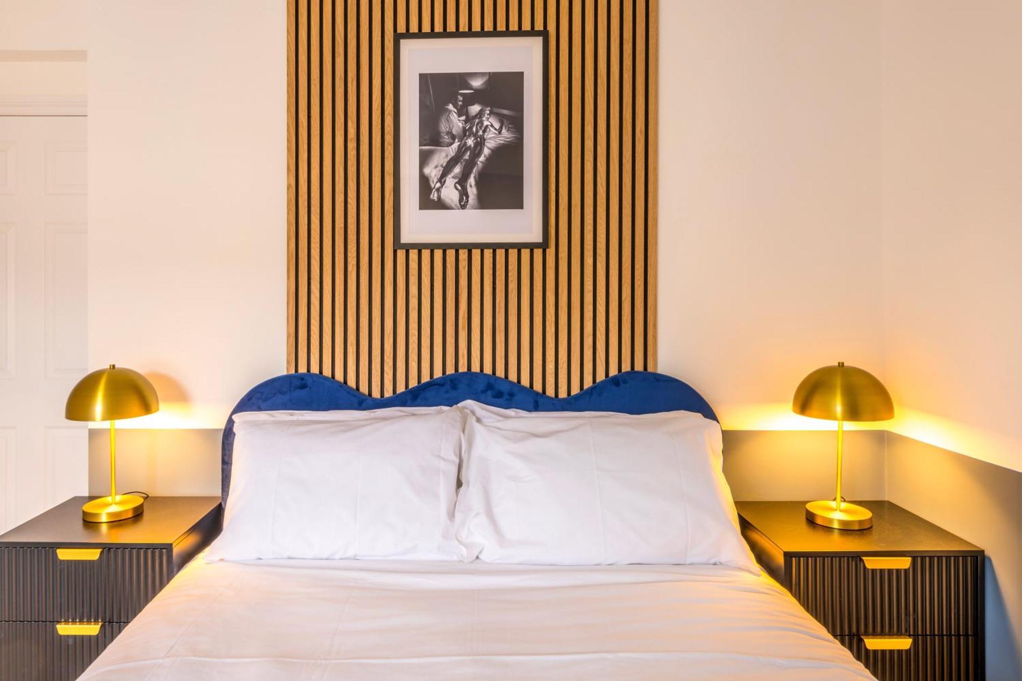 Unique Skyfall With Free Parking For Families & Business By Prescott Apartments Apartment
