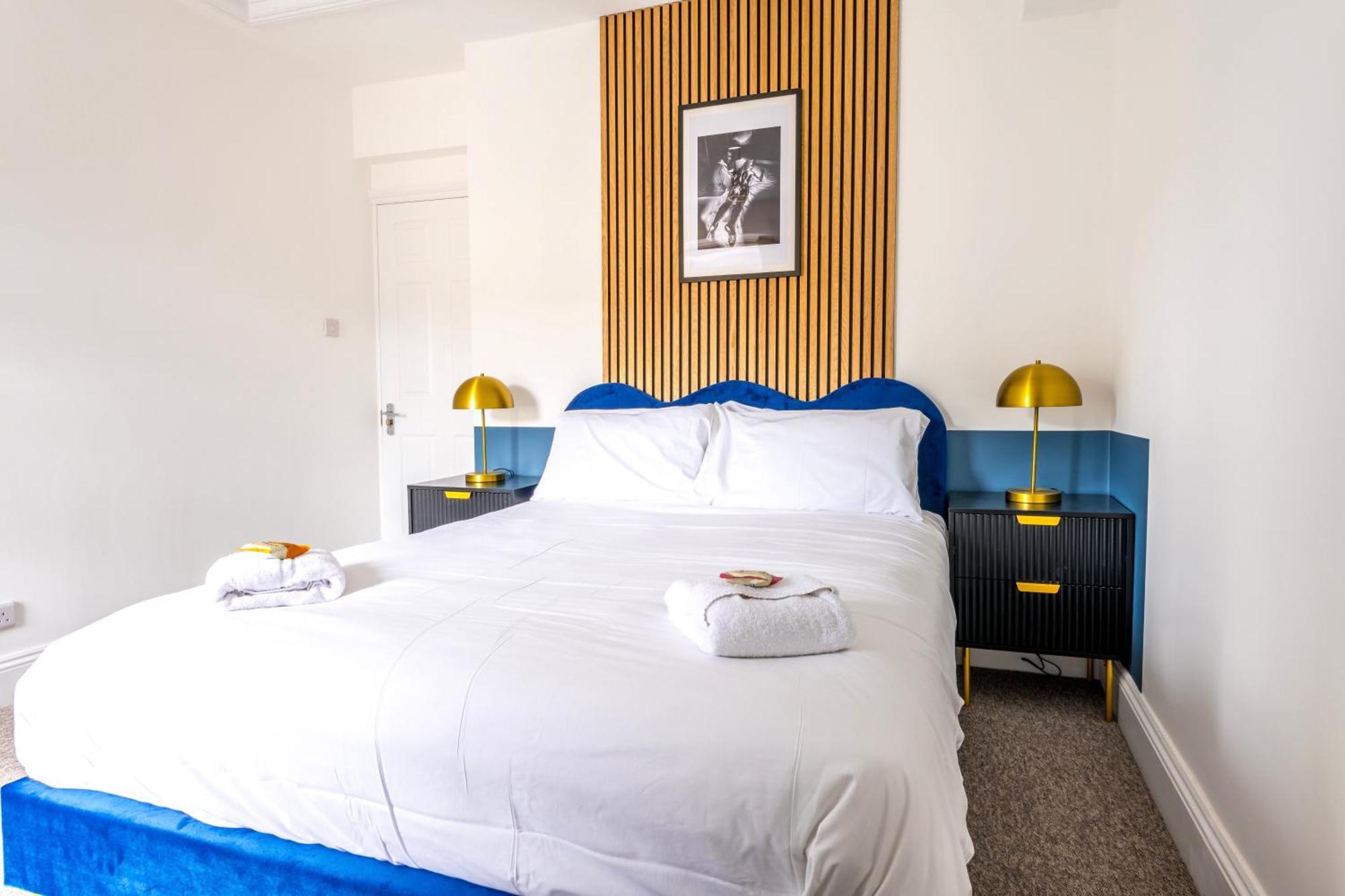 Unique Skyfall With Free Parking For Families & Business By Prescott Apartments *