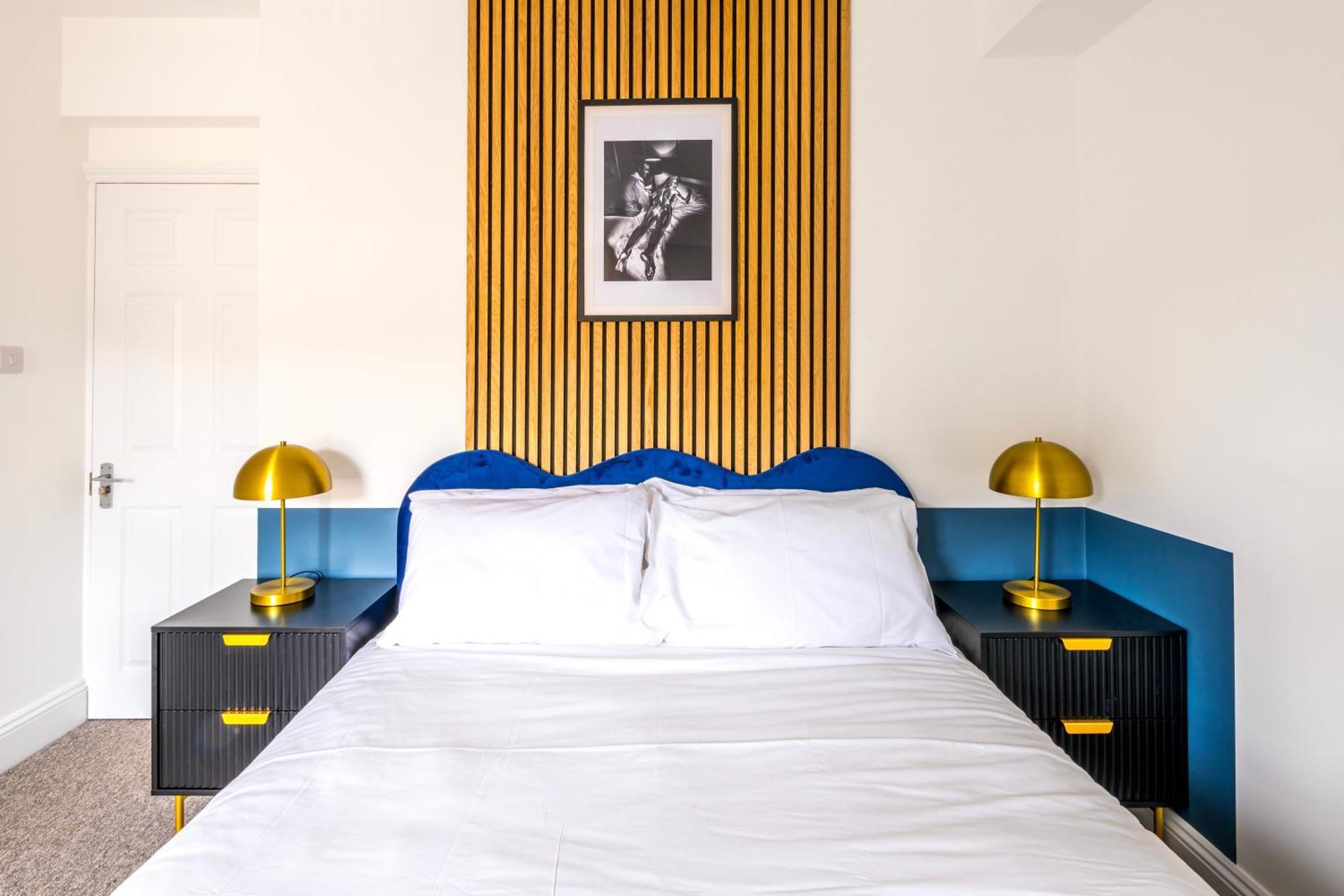 Unique Skyfall With Free Parking For Families & Business By Prescott Apartments Apartment *