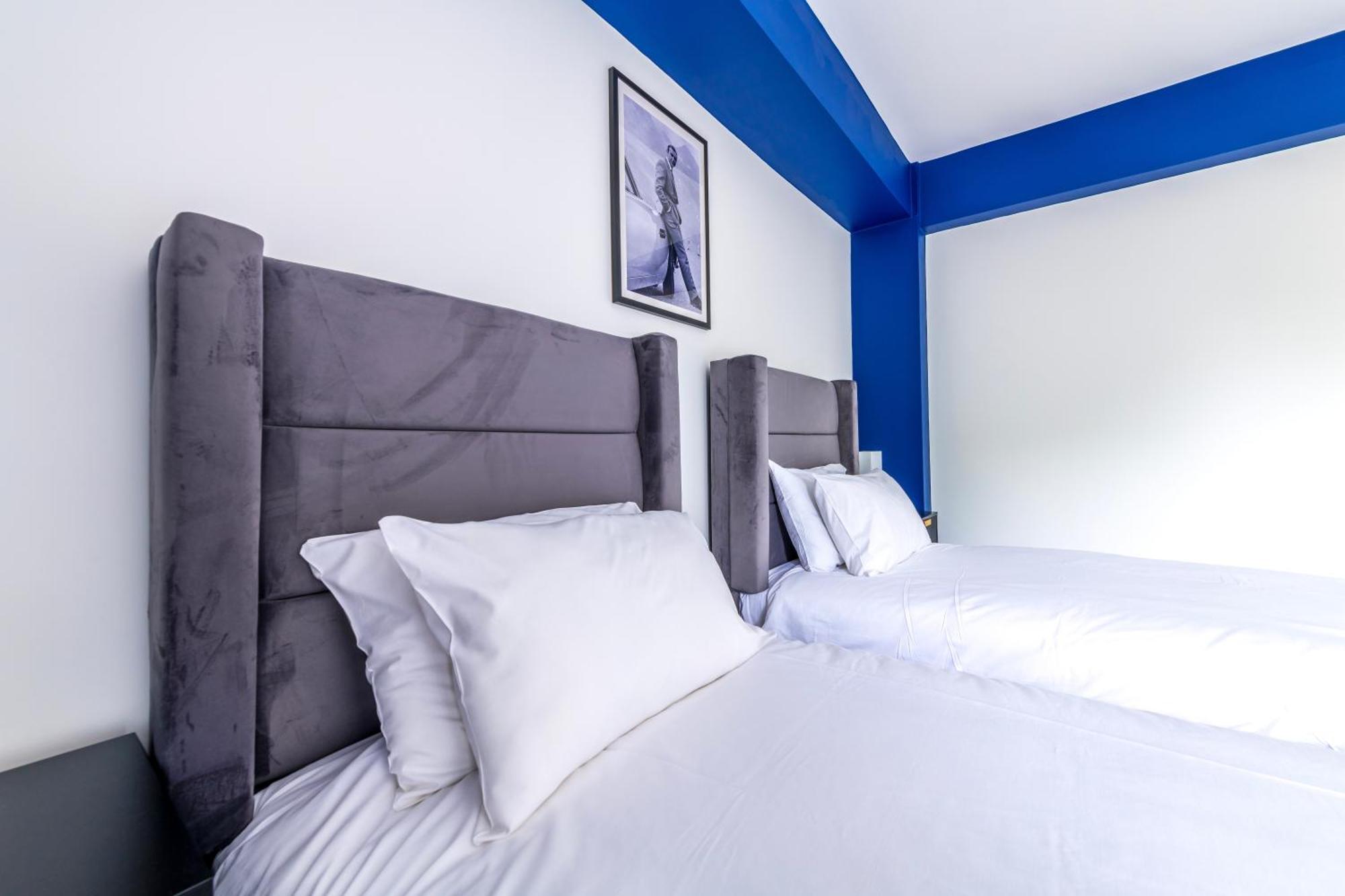 Apartment Unique Skyfall With Free Parking For Families & Business By Prescott Apartments *