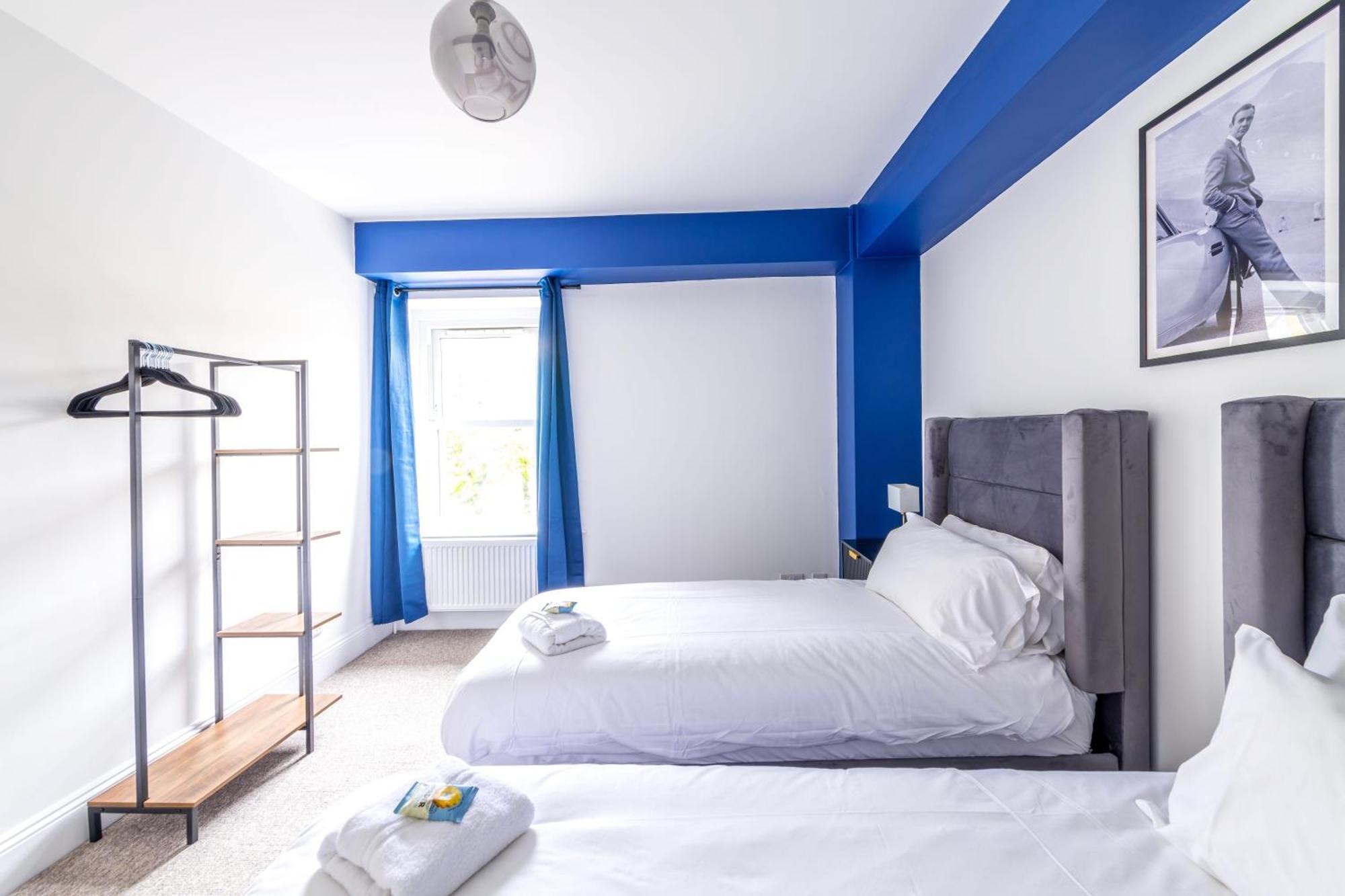 Unique Skyfall With Free Parking For Families & Business By Prescott Apartments
