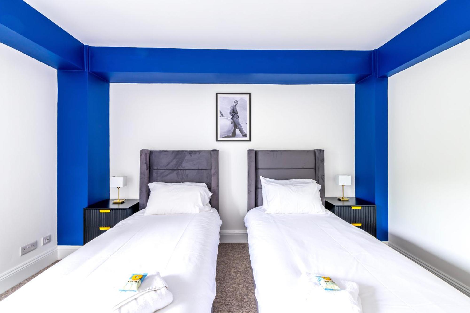 Unique Skyfall With Free Parking For Families & Business By Prescott Apartments Apartment *