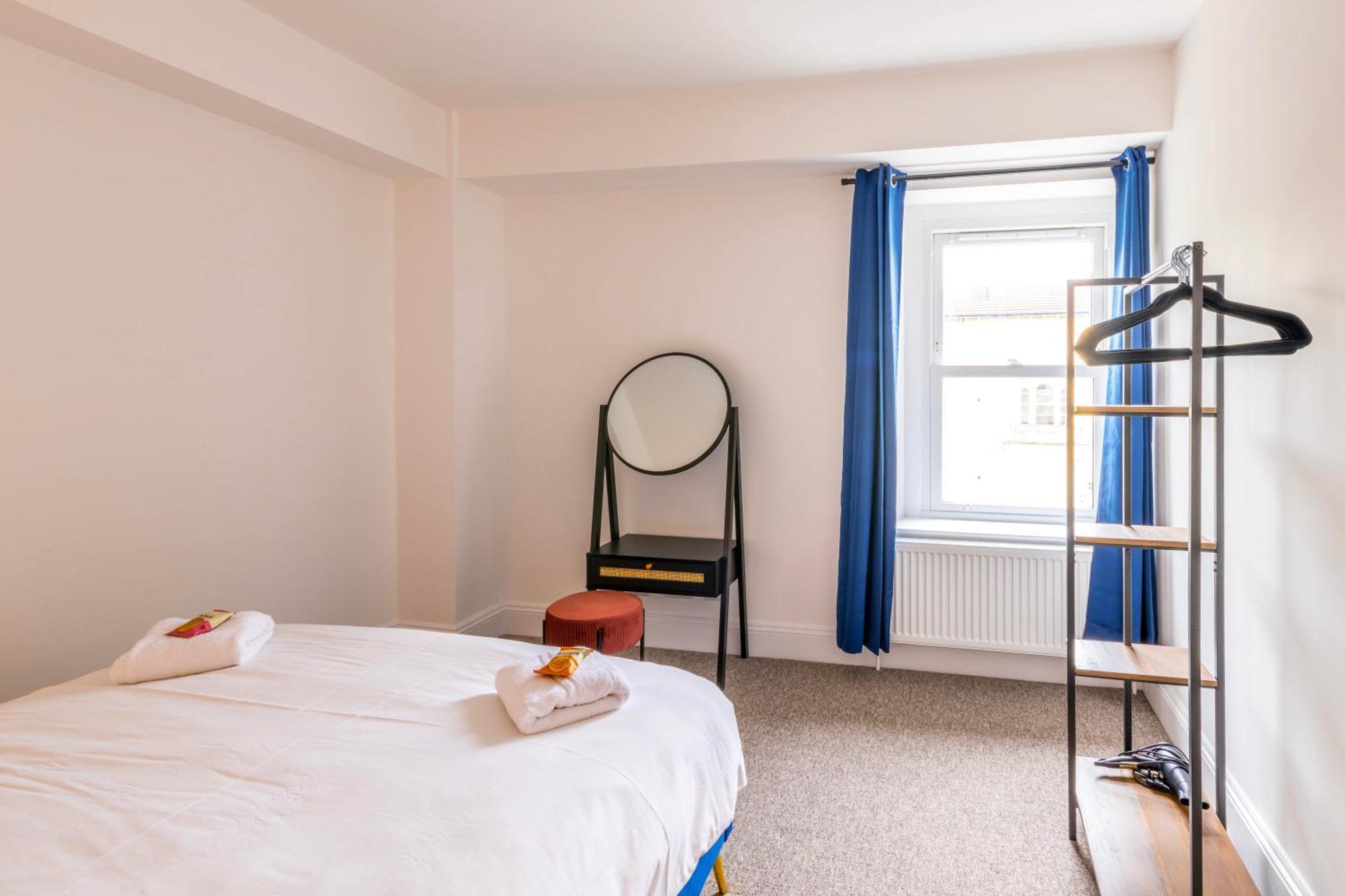 Unique Skyfall With Free Parking For Families & Business By Prescott Apartments Apartment *