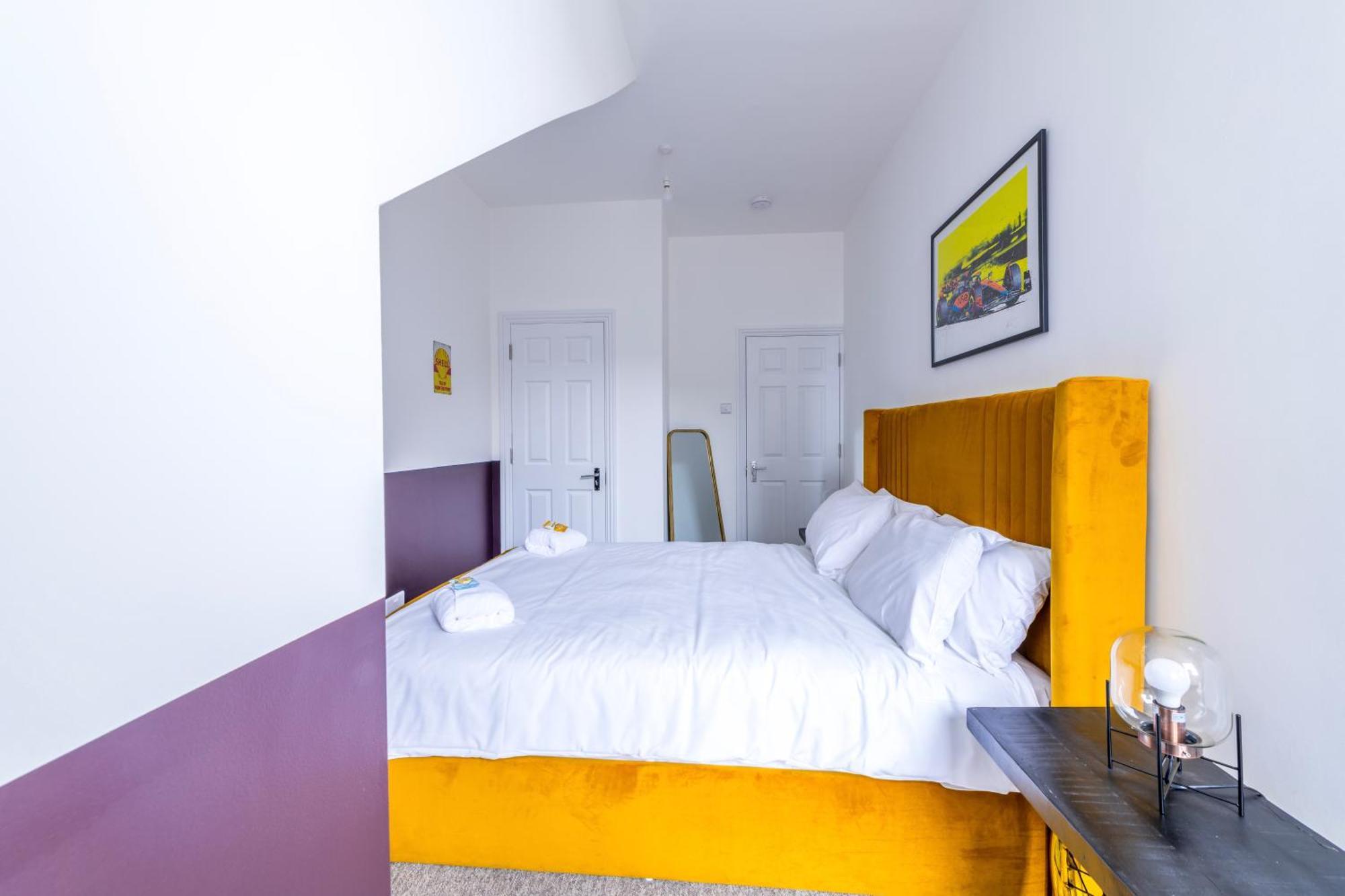Apartment Unique Silverstone With Free Parking By Prescott Bristol