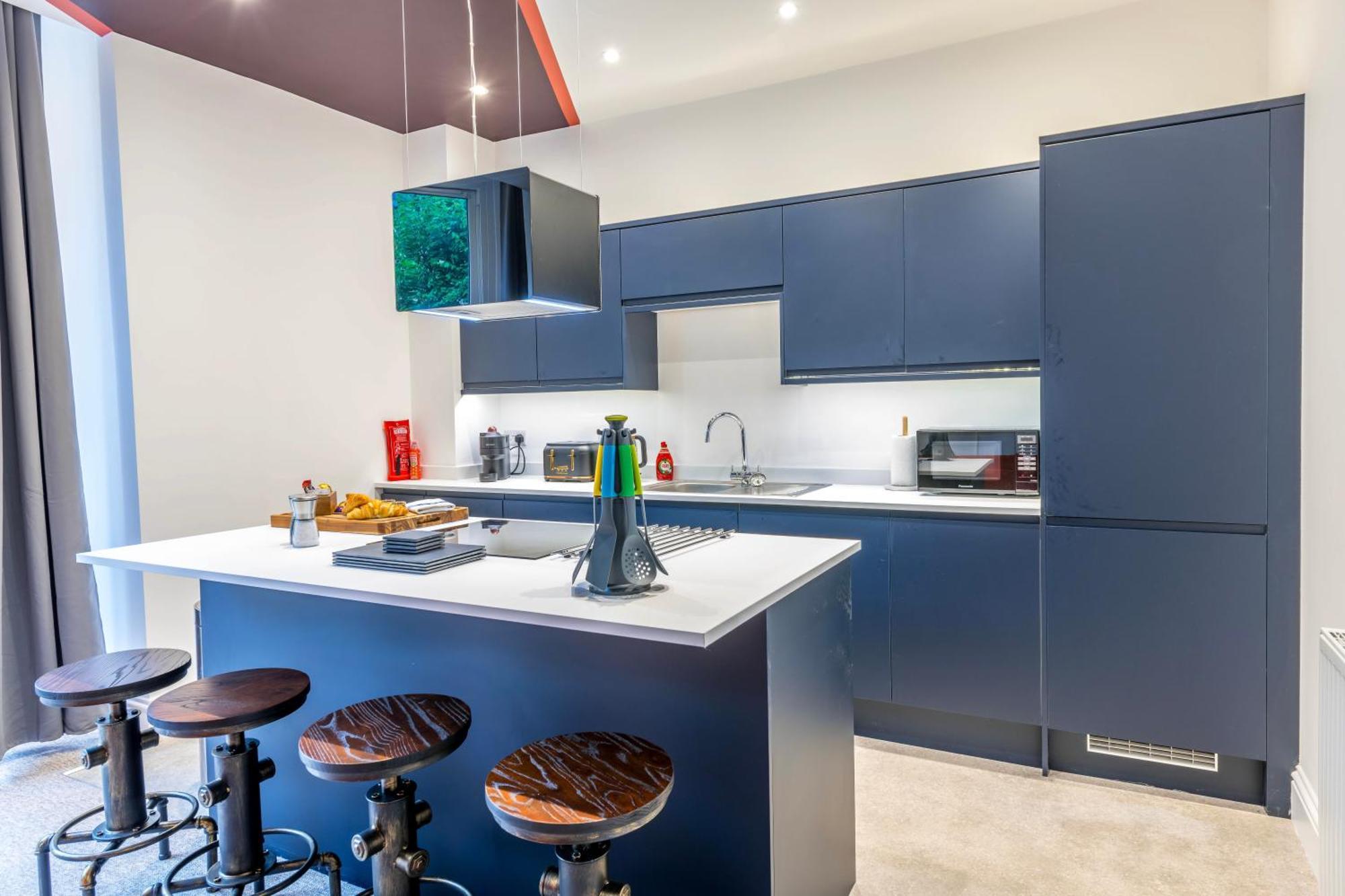 Apartment Unique Silverstone With Free Parking By Prescott Bristol