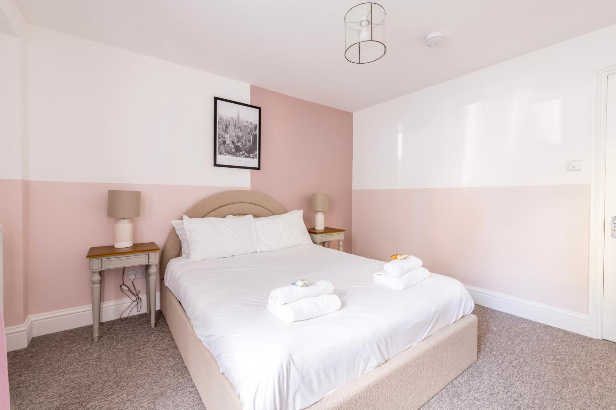 Apartment Breakfast At Tiffany's Theme With Free Parking By Prescott *