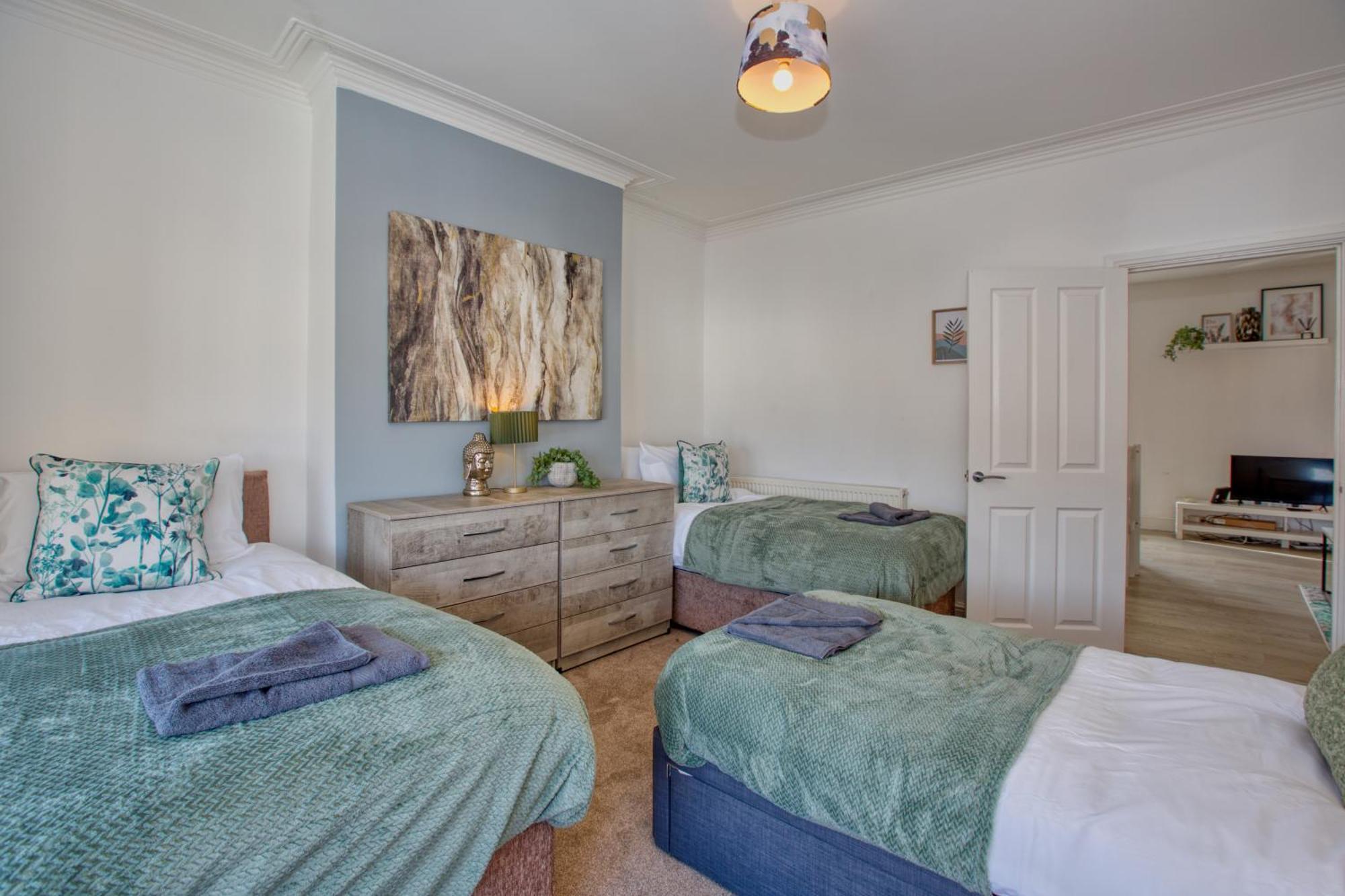 Modern Centre Retreat By Hinkley Homes Apartment Bristol