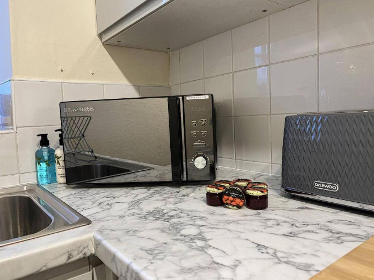 Centralised Osborne House With Free Parking By Prescott Apartments Apartment Bristol