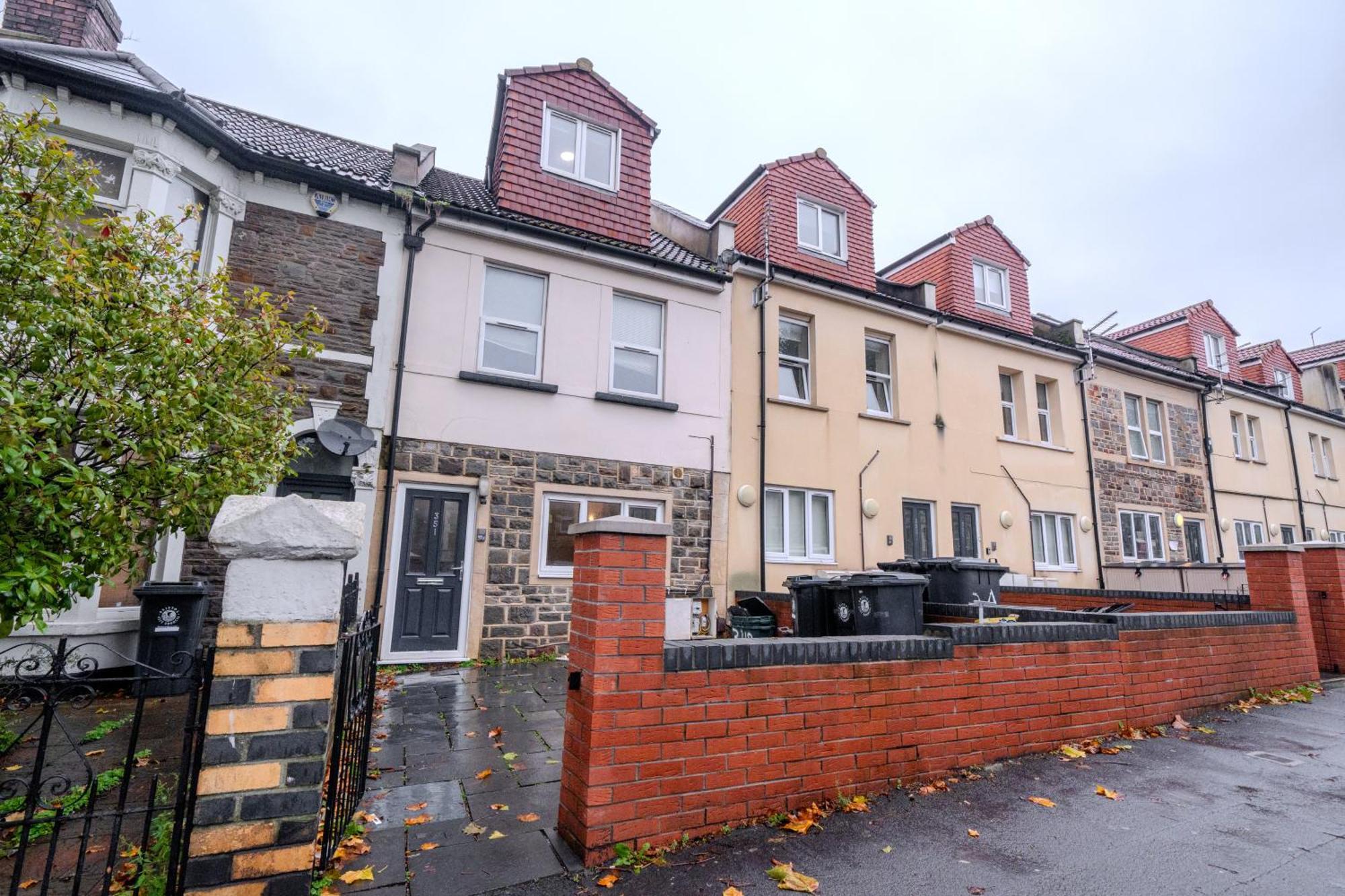 Fishponds Flat * Bristol