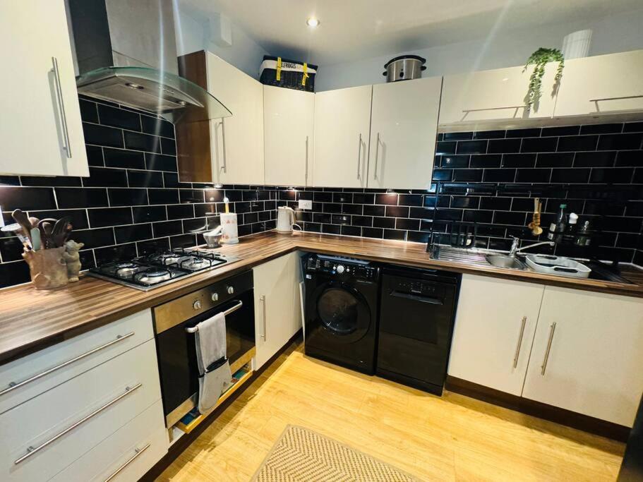 Stylish With Stunning Views * Bristol