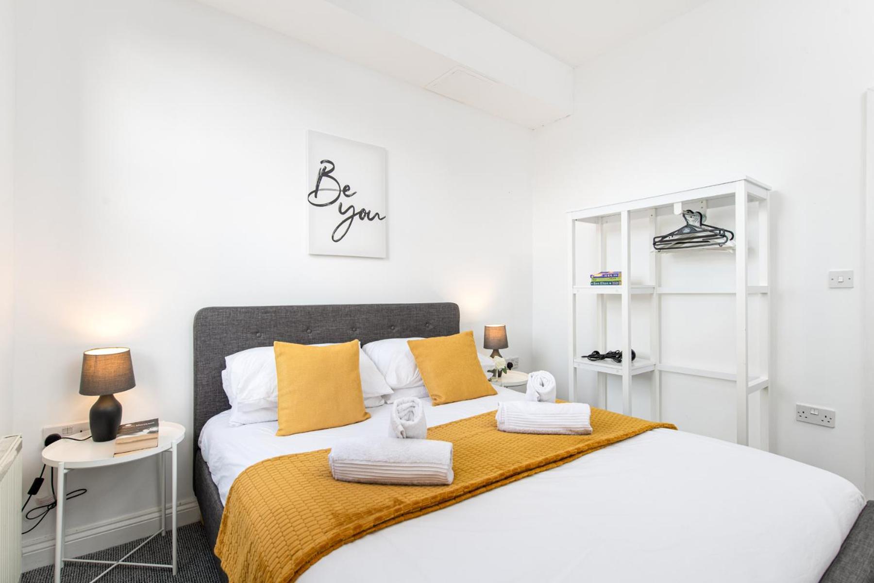 Apartment Large 1 Bed Flat-long Stays-by Matchstickstays Bristol