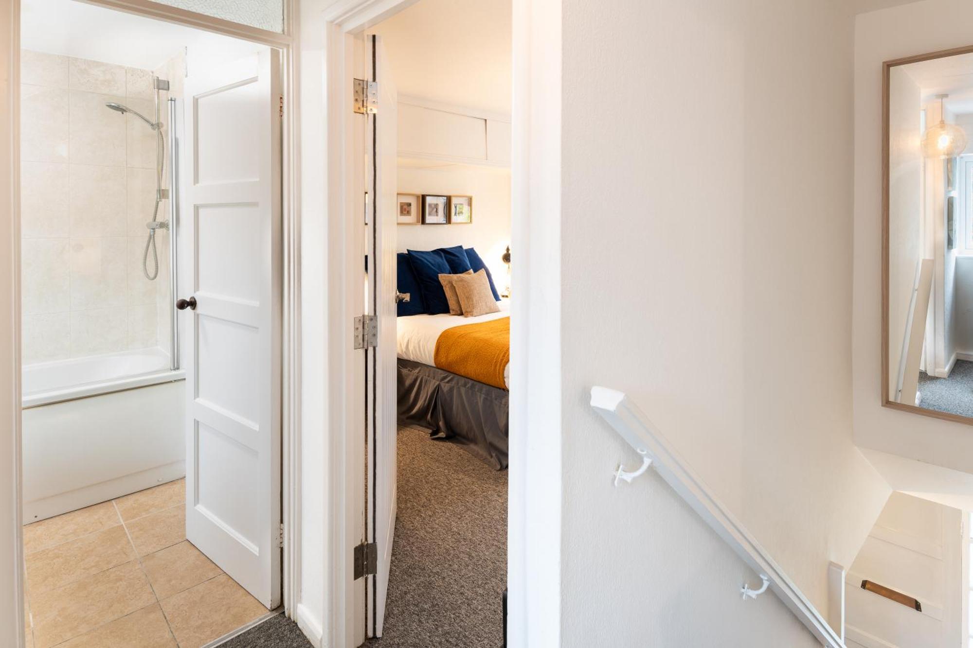 Holiday home Brett - Horfield - Away From - Sleeps 7 *