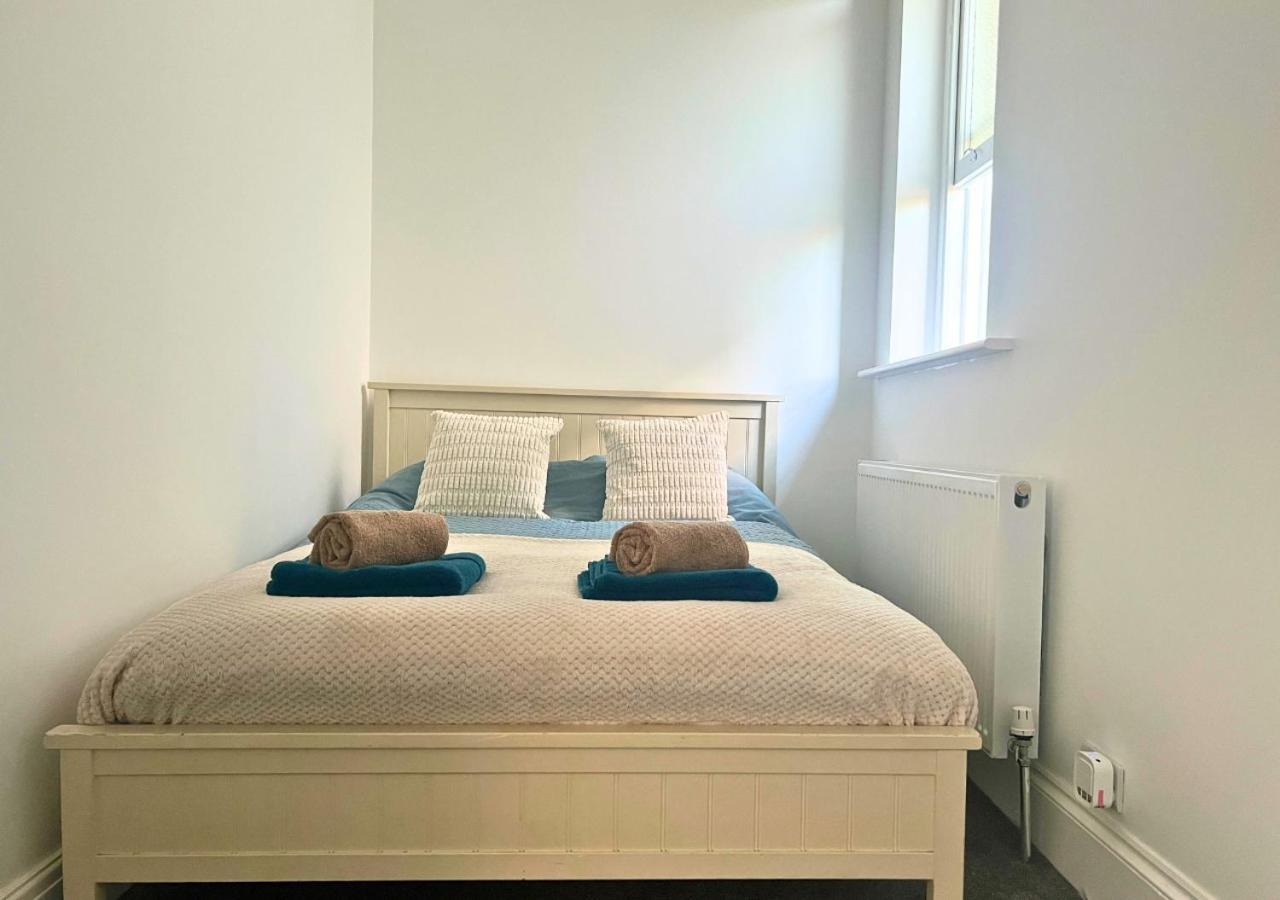 Apartment Secret Retreat Redland