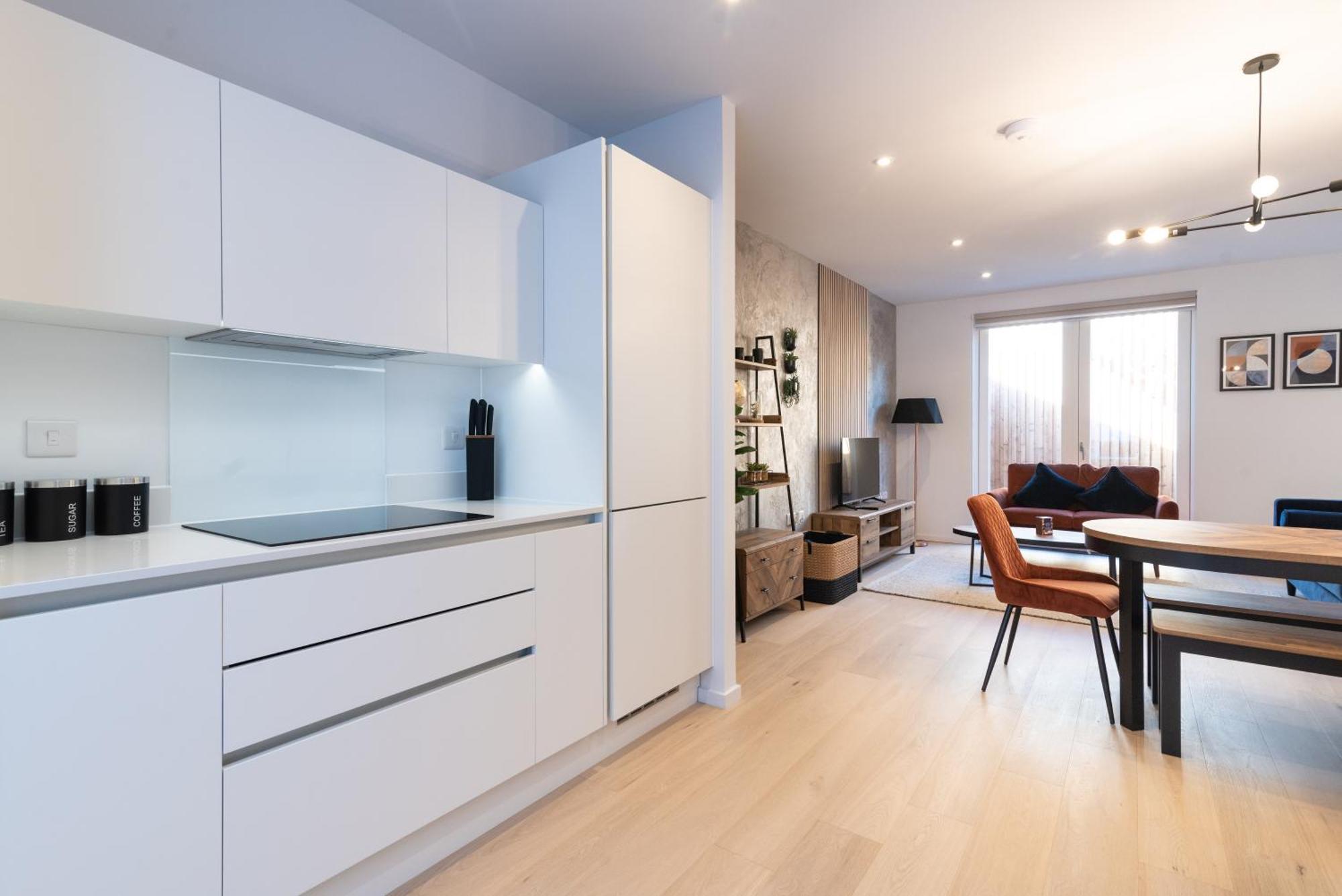 Holiday home Modern 5 Bedroom Town House With Off St Parking