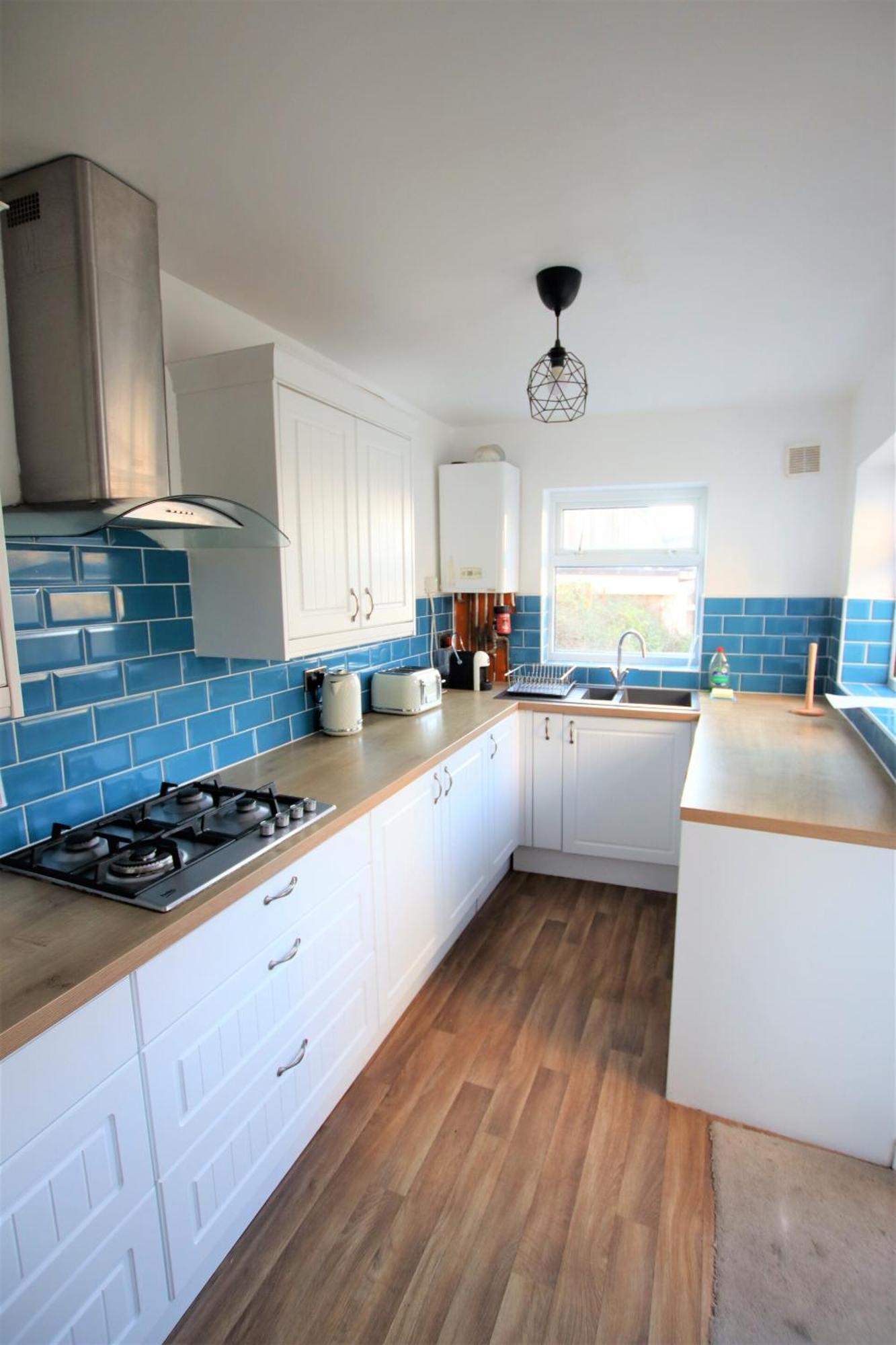 Contemporary In Friendly Easton, Free Parking *