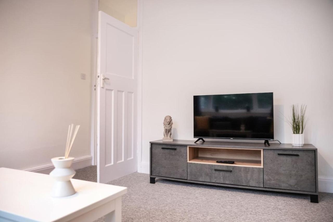 Apartment Downend Rd Contractors Long By Shortstayuk Bristol