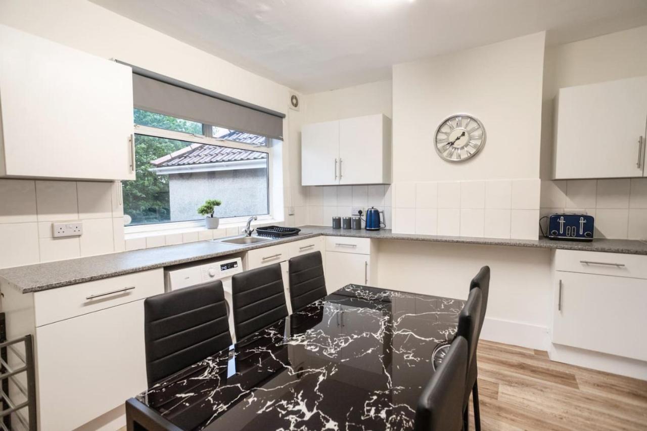 Apartment Downend Rd Contractors Long By Shortstayuk Bristol