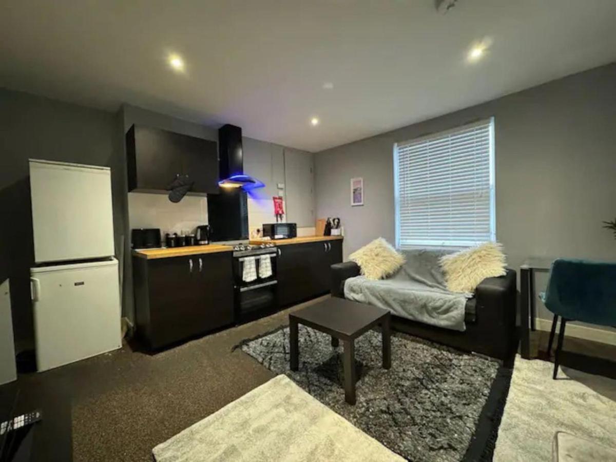 Rd C - Location Long By Shortstayuk Bristol