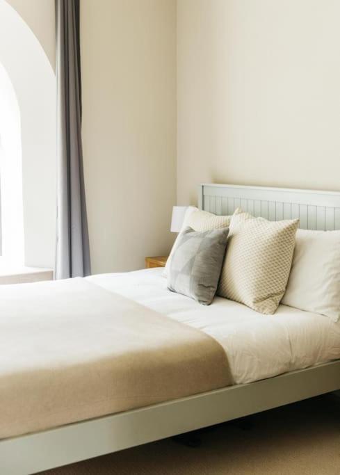 Oculus House - Luxe Riverside 2-bed - Next To Harbour & Cafes Apartment